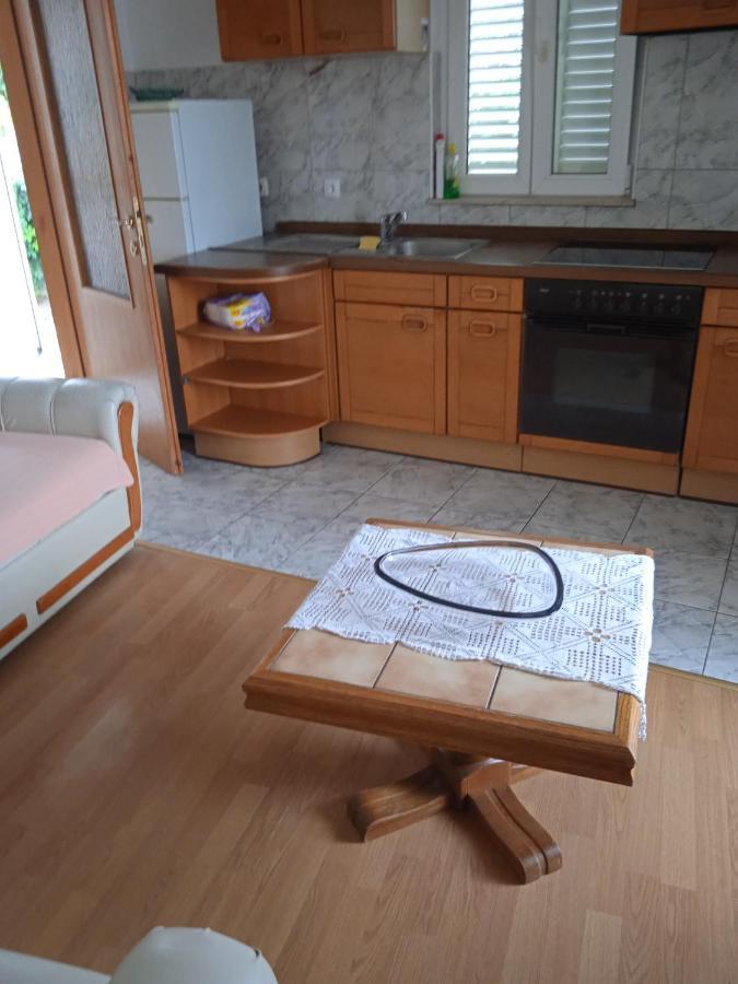 Apartments Suco Целина Экстерьер фото
